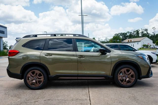 New 2026 Autumn Green Metallic Subaru Limited Bronze Edition image 19