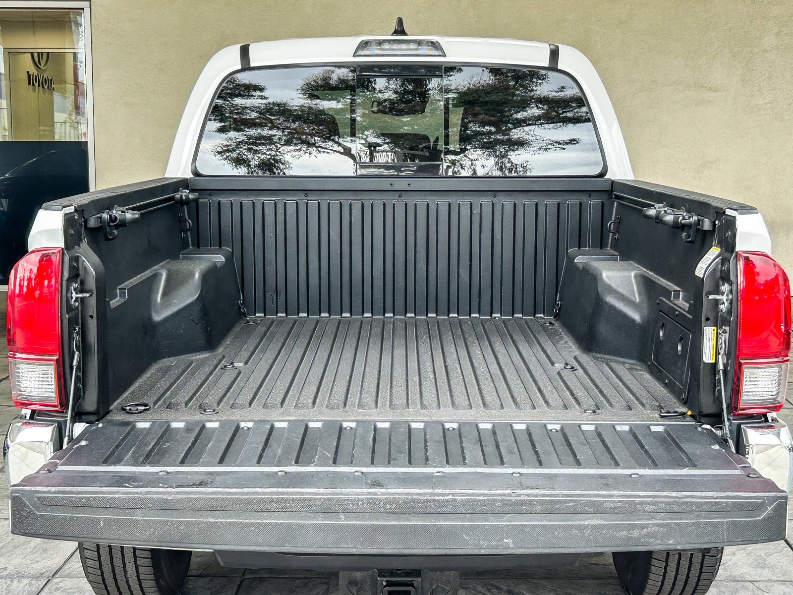 2023 Toyota Tacoma SR5 - Photo 26