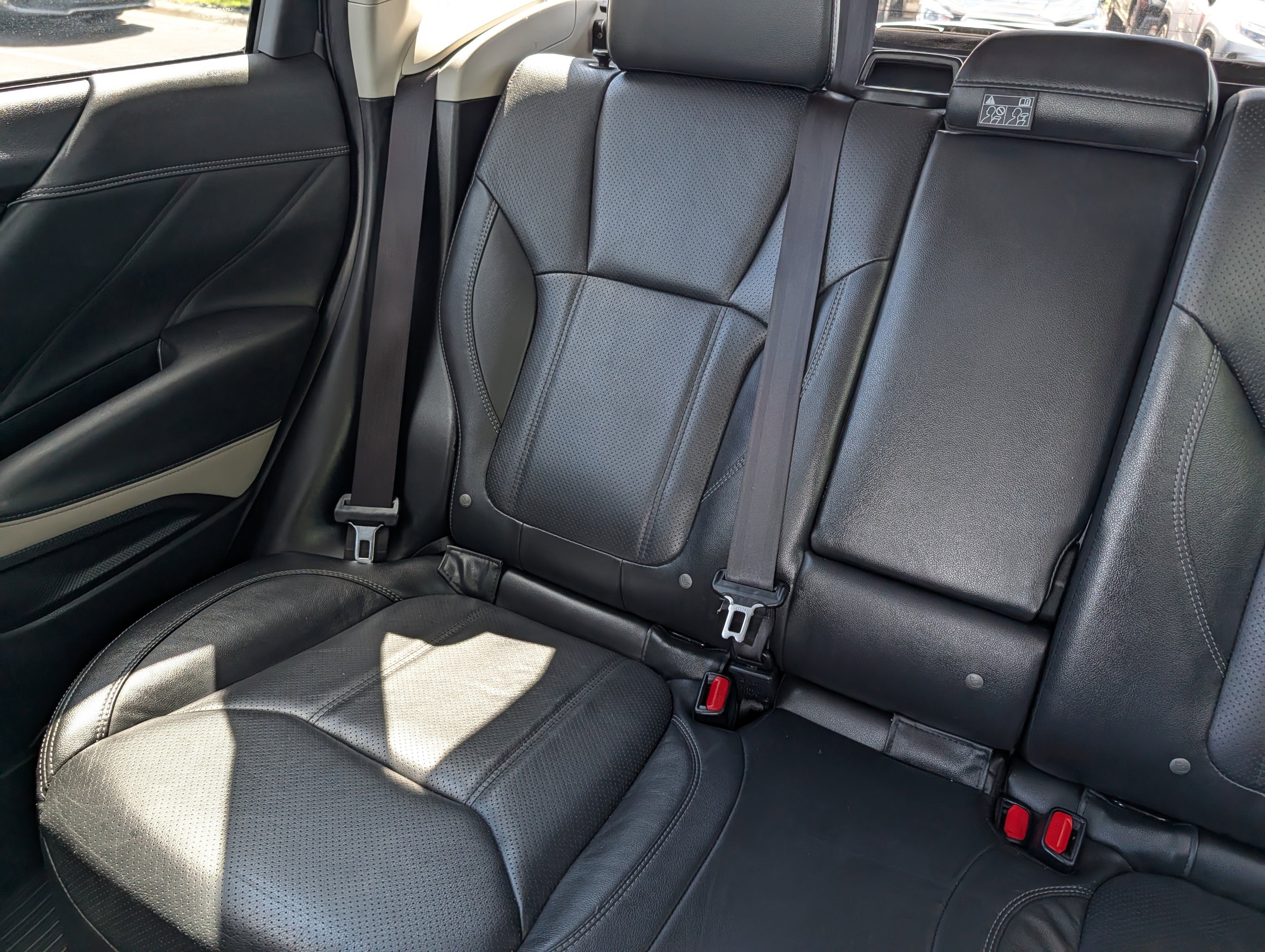 Used 2024 Magnetite Gray Metallic Subaru Limited image 12