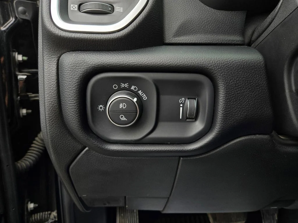 Used 2022 Black Ram Big Horn image 13