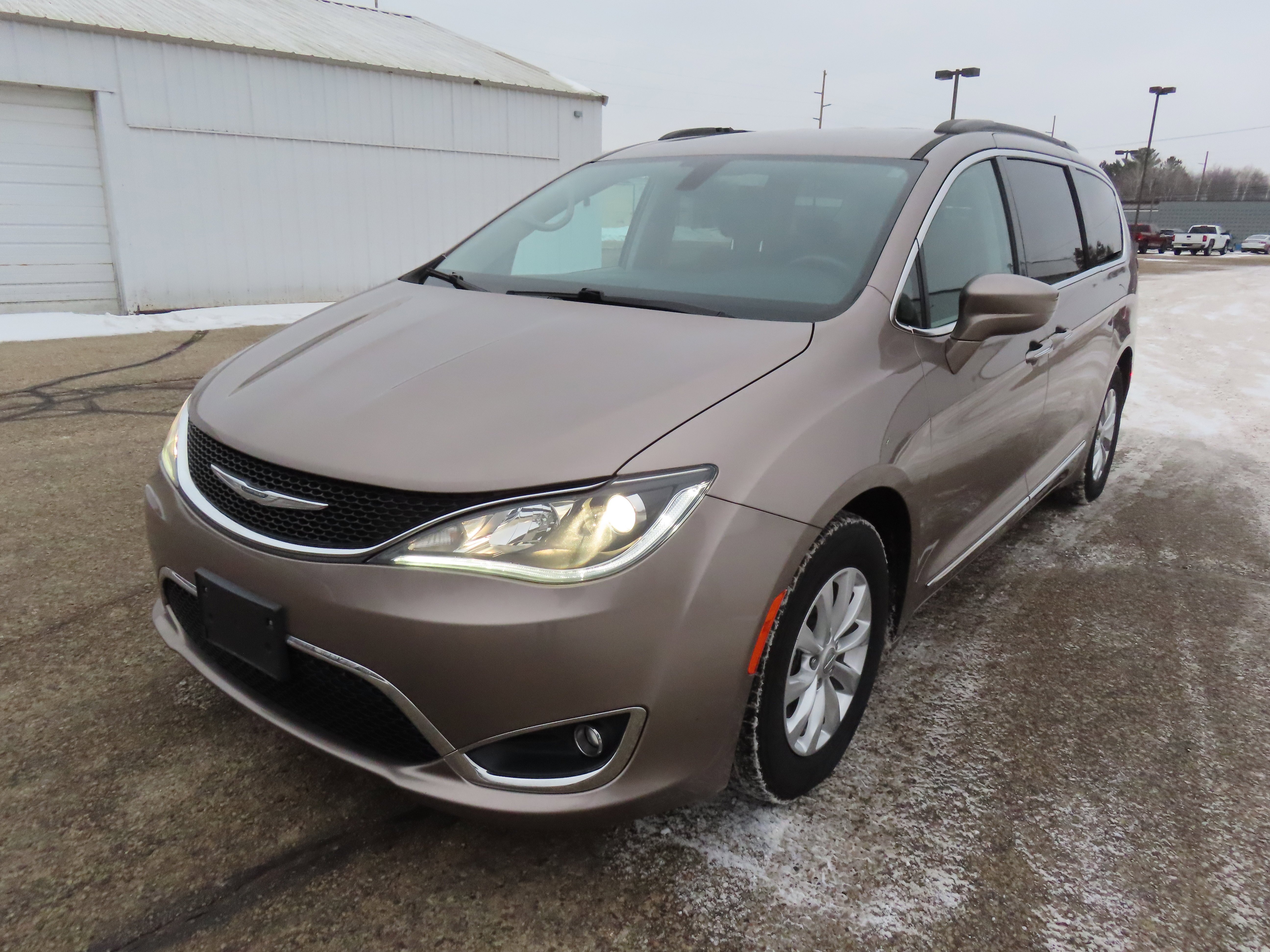 2017 Chrysler Pacifica Touring-L