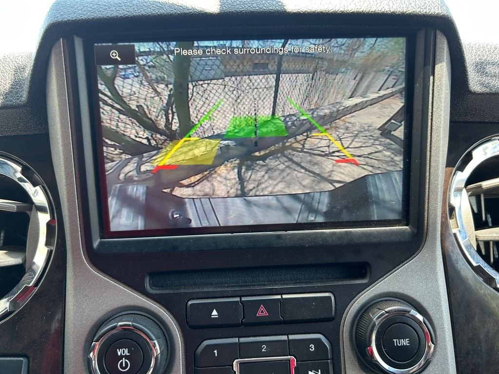 Used 2016 White Ford Platinum image 26
