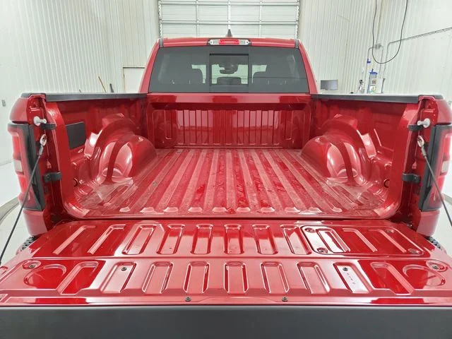New 2026 Molten Red Pearl-Coat Exterior Paint RAM Laramie image 51