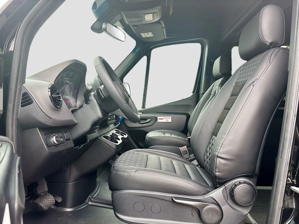 New 2025  Mercedes-Benz 15 Passenger Sliding Door image 41