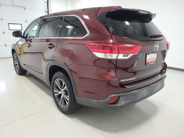 Certified Used 2019 Ooh La La Rouge Mica Toyota LE image 8