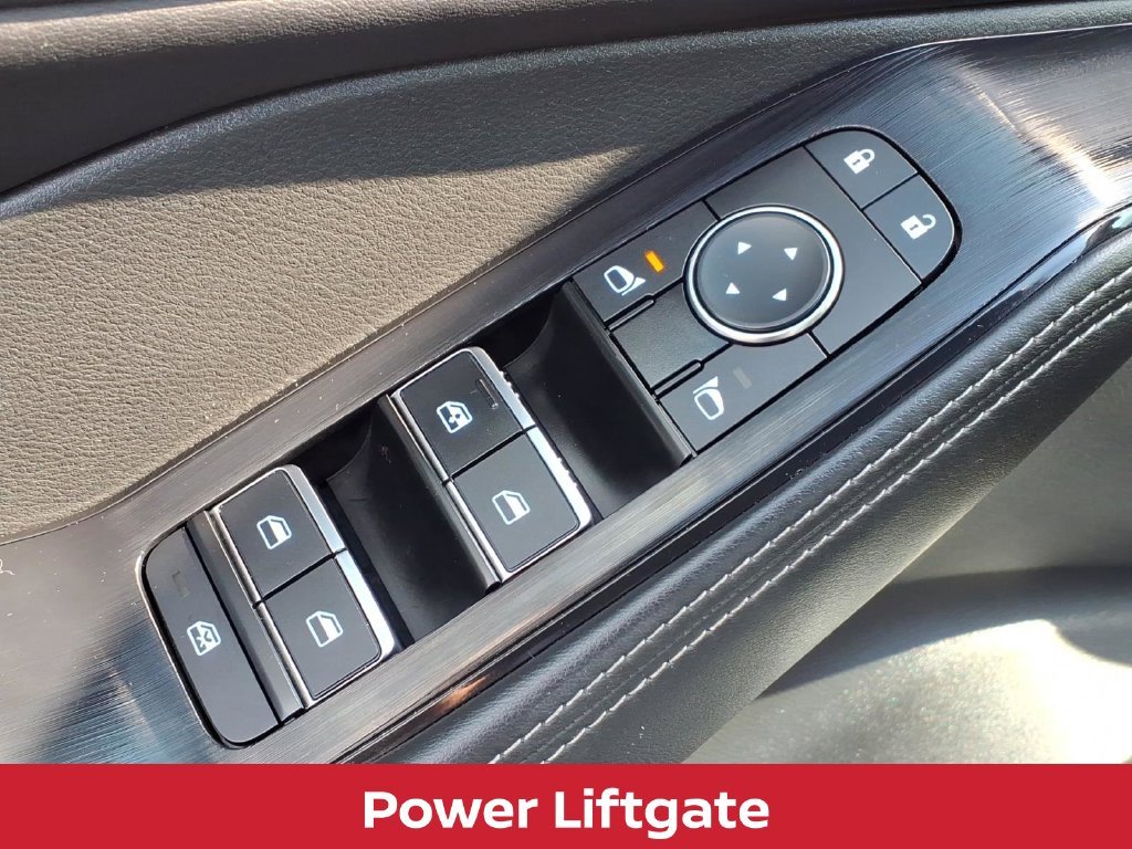 Used 2023 Pearl White Nissan SL premium w/heated leather seats & pano roof image 16