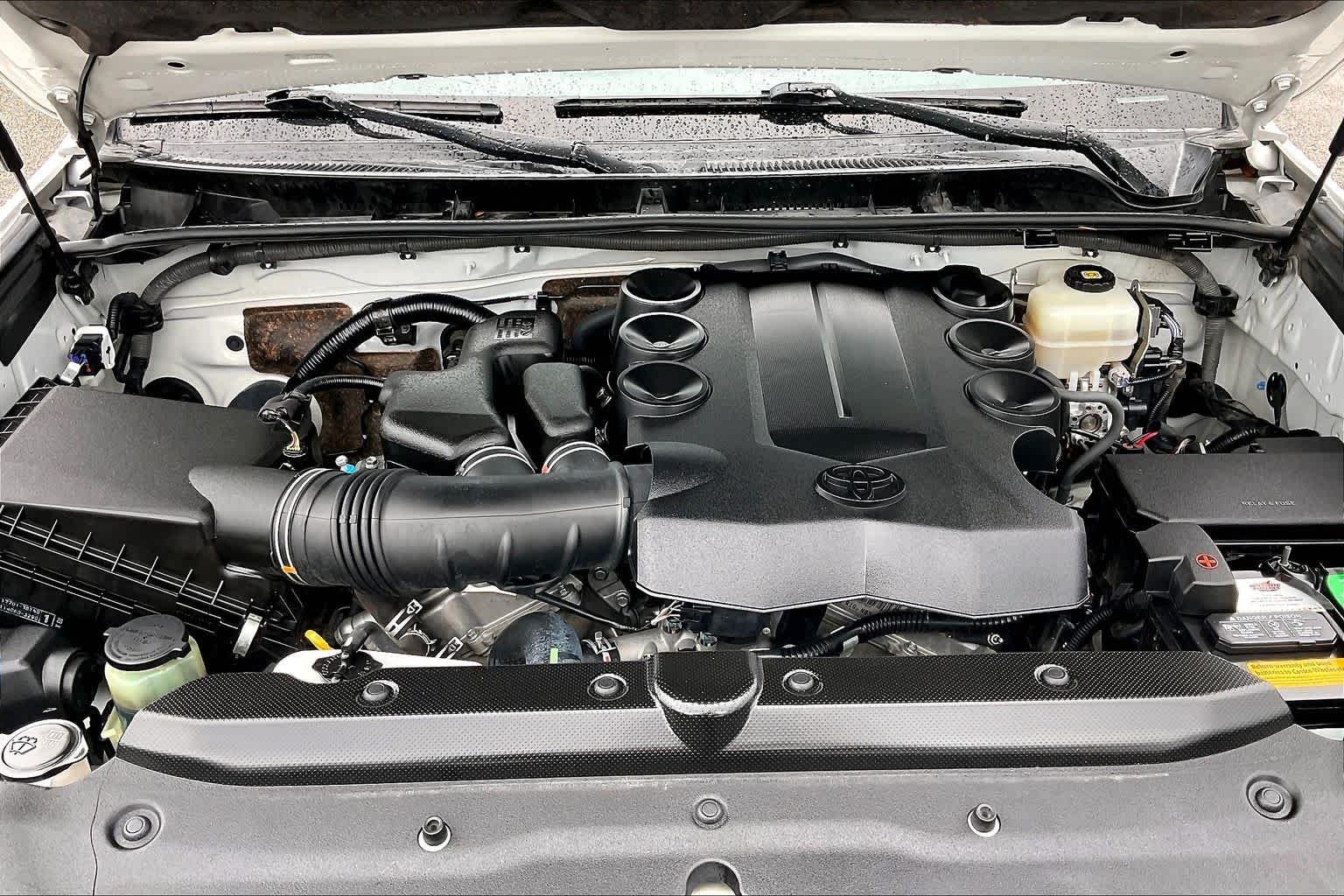 Used 2019 Super White Toyota SR5 image 28