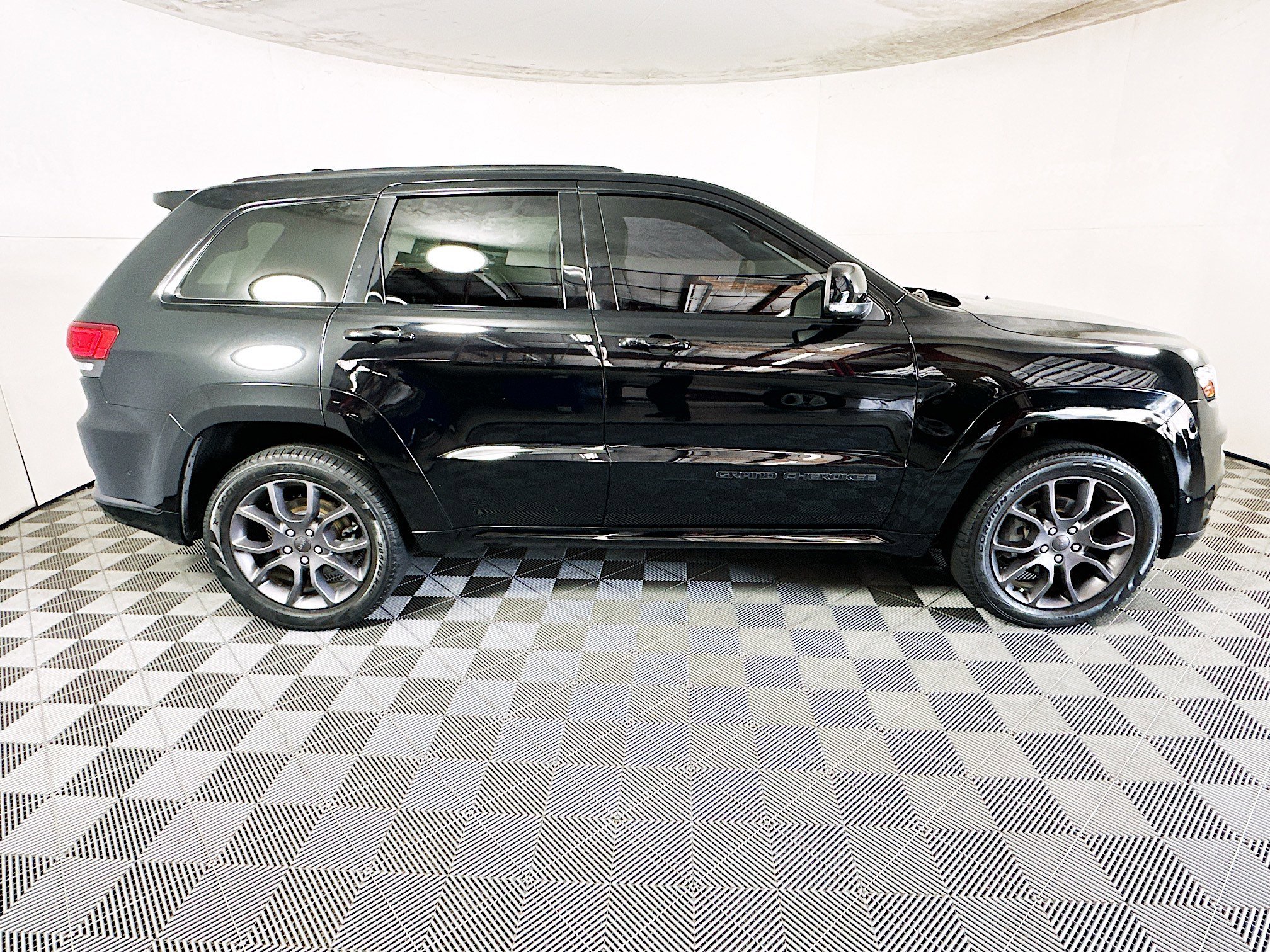 2020 Jeep Grand thumbnail 4