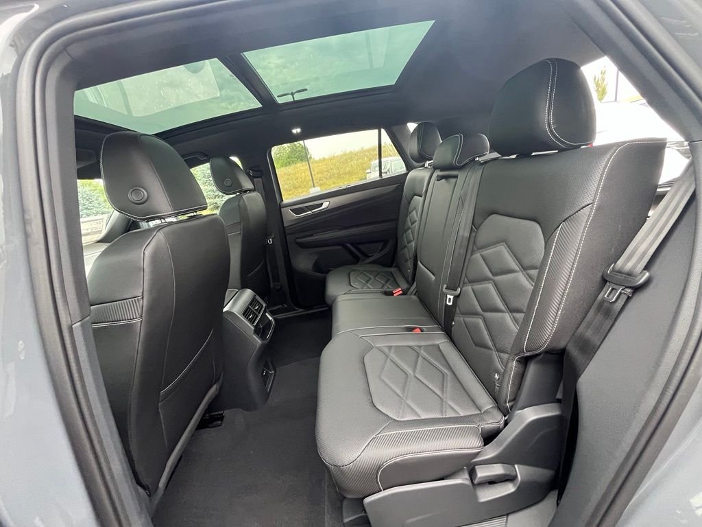 New 2026 Gray Volkswagen 2.0T SE w/Technology image 22