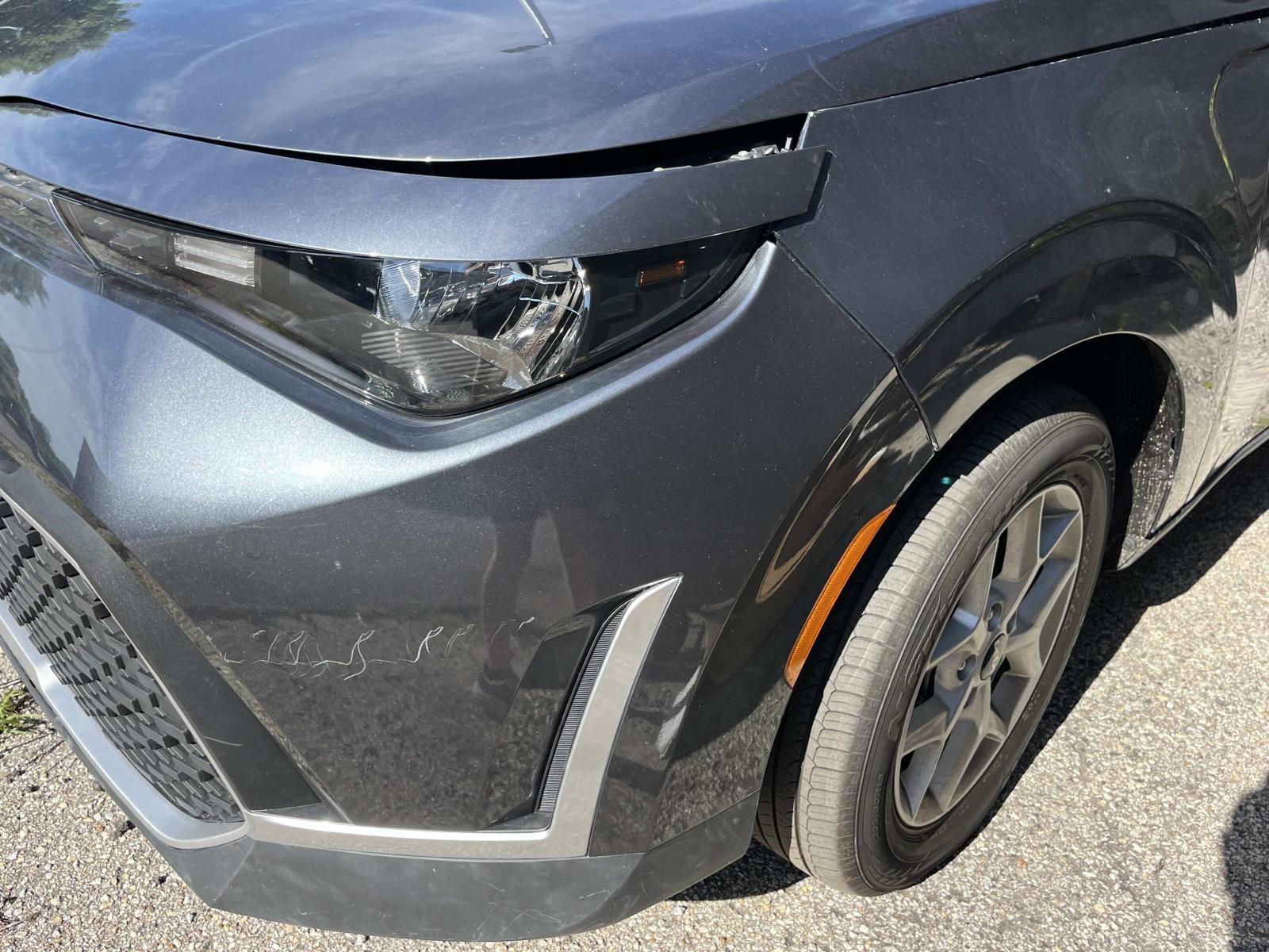 Used 2024 Gravity Gray Kia LX image 8