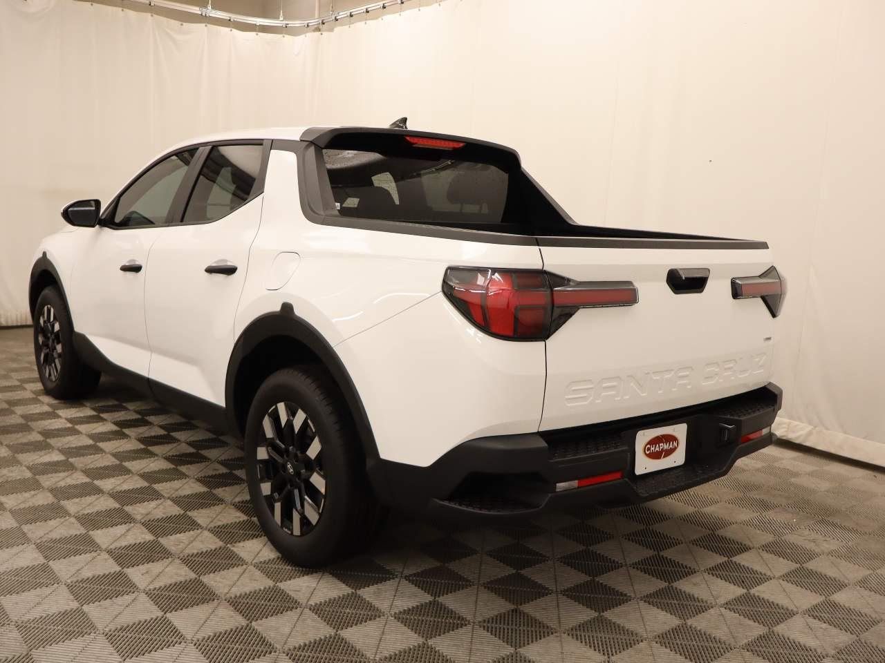 New 2027 Atlas White Hyundai SE AWD image 3