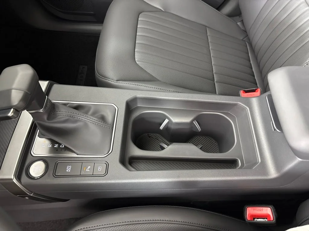 New 2027 Brown Kia X-Line S image 40