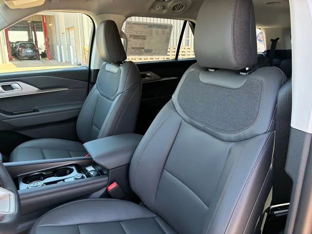 New 2026 Black Metallic Ford Active image 8