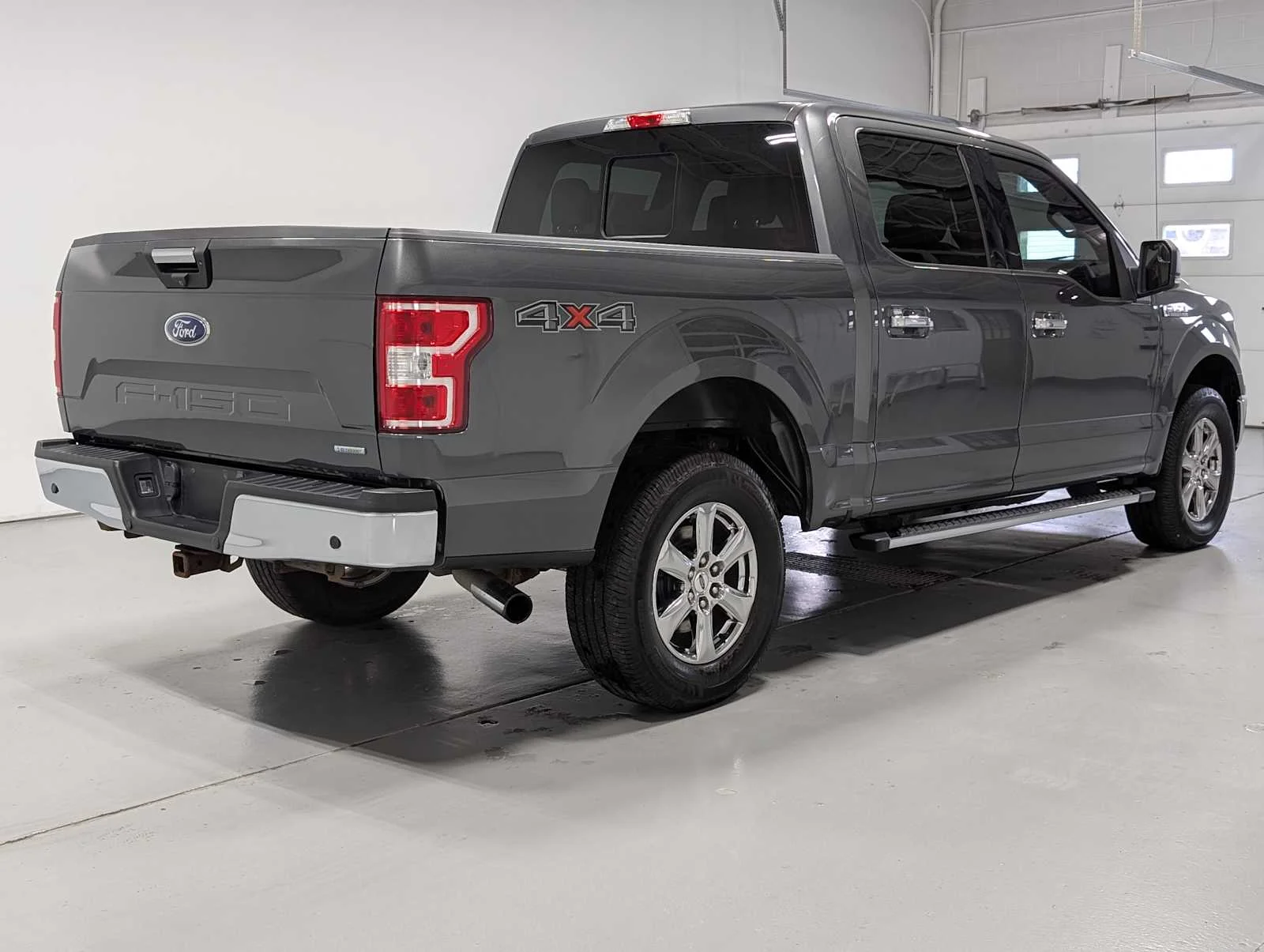 Used 2019 Magnetic Ford XLT image 8