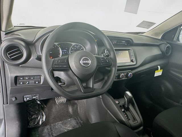 New 2025 Gun Metallic Nissan S image 10