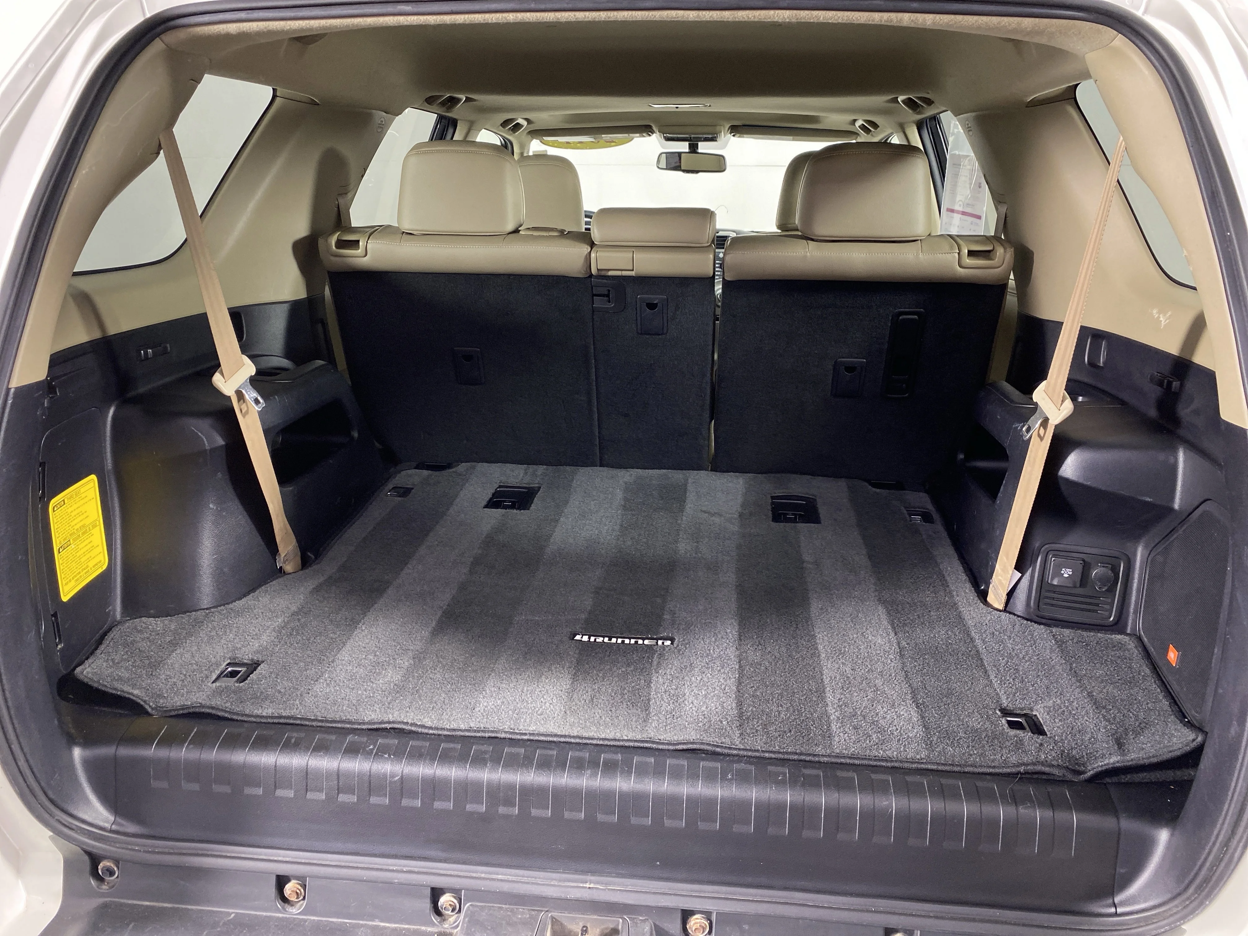 Used 2011 Blizzard Pearl Toyota Limited image 33