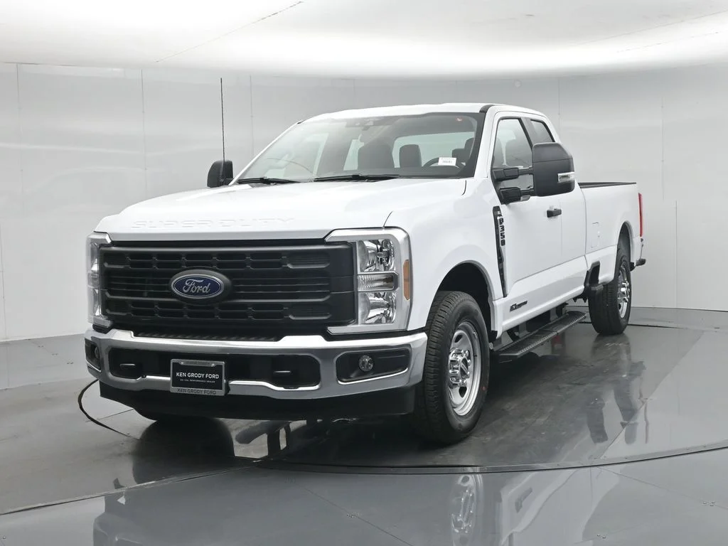 New 2026 Oxford White Ford XL image 53