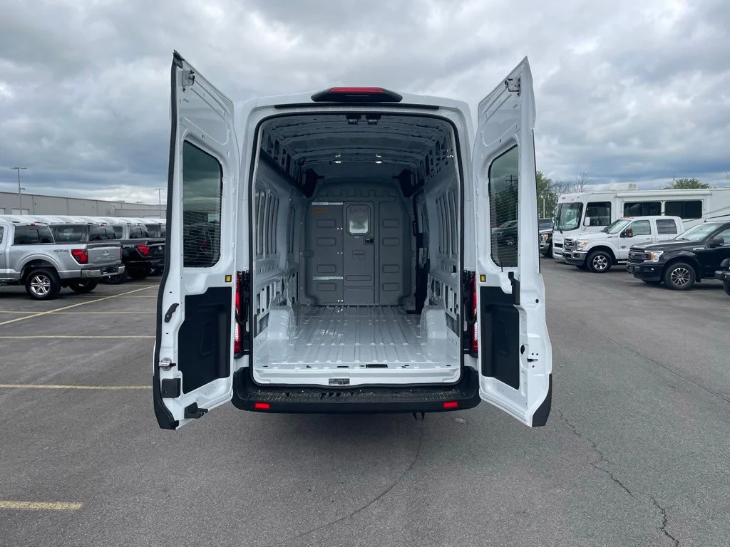 New 2026 Oxford White Ford Cargo Van image 10