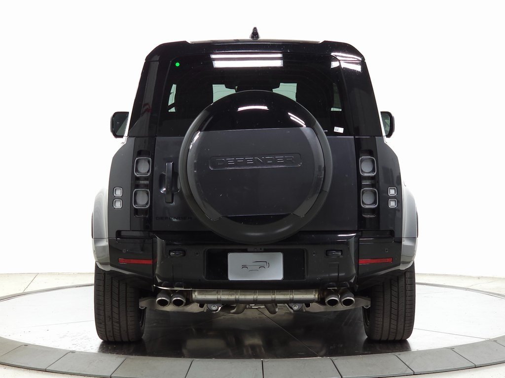 2025 LAND ROVER DEFENDER - Image 4