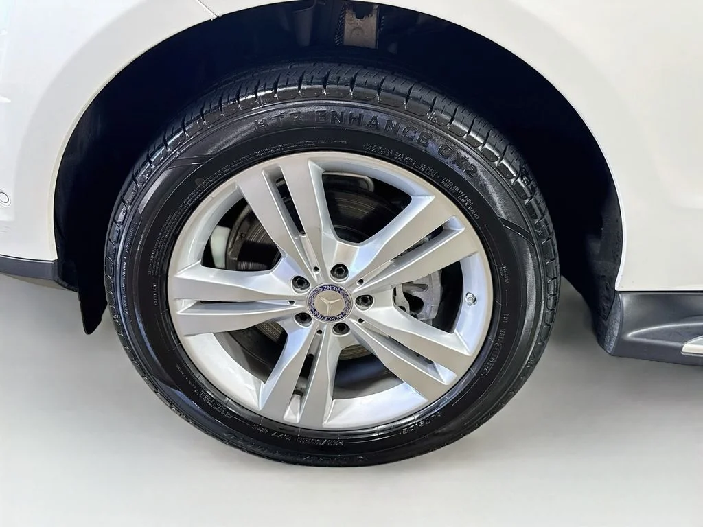 Used 2015 White Mercedes-Benz ML 350 image 41