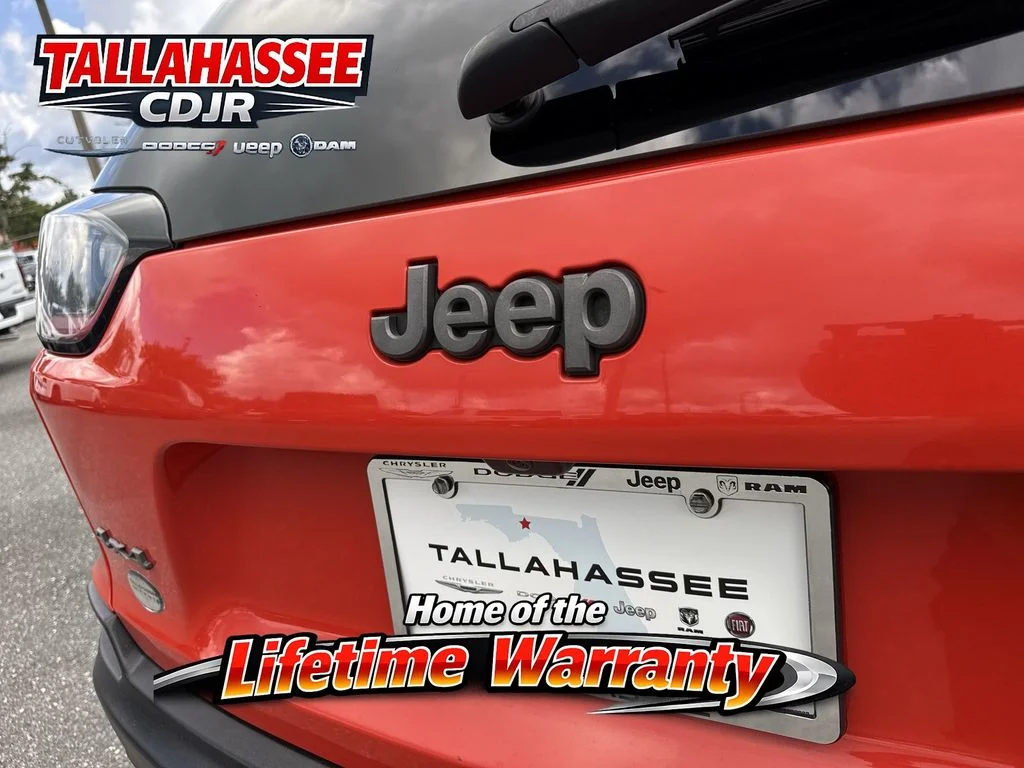 Used 2021 Orange Jeep Trailhawk image 6