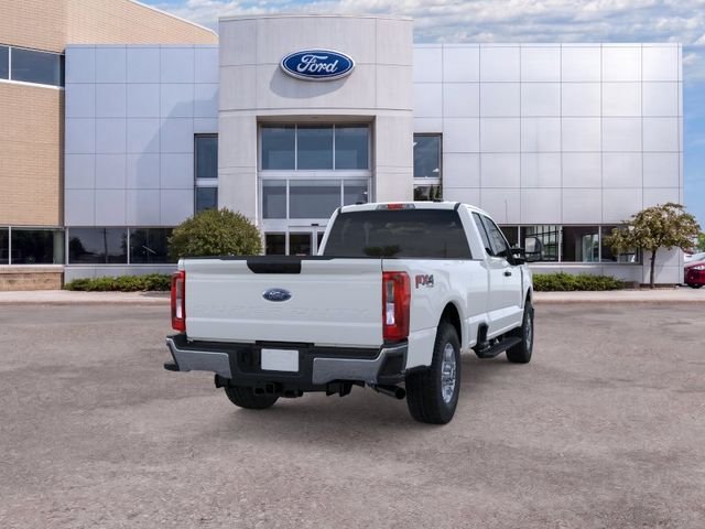 New 2026 Oxford White Ford XLT image 8