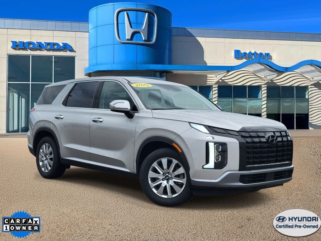 Certified Used 2025 Silver Hyundai SE image 1