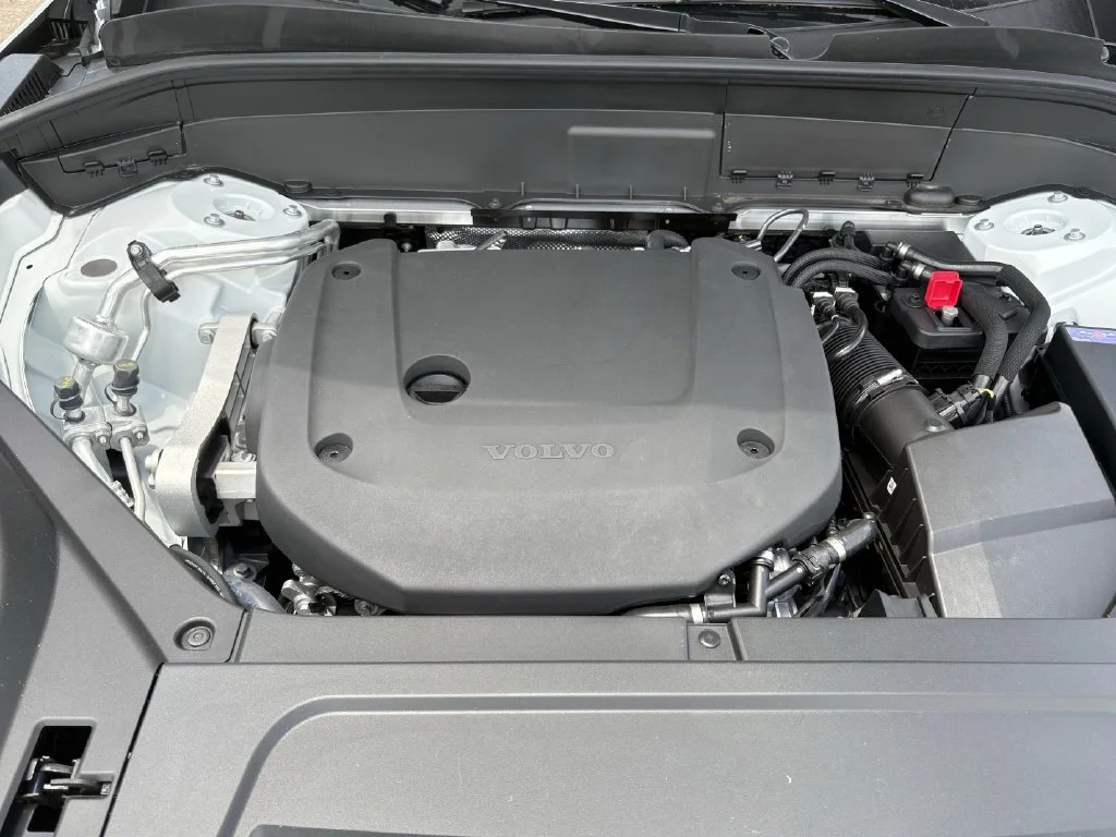 2026 Volvo XC90 Plus - Photo 27