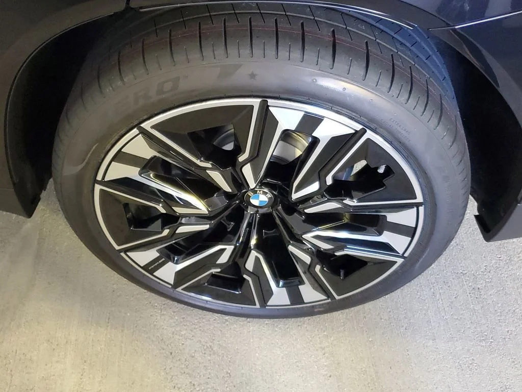 Used 2026 Black Sapphire Metallic BMW 30 xDrive image 5
