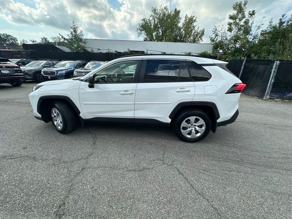 Used 2019 White Toyota LE image 3