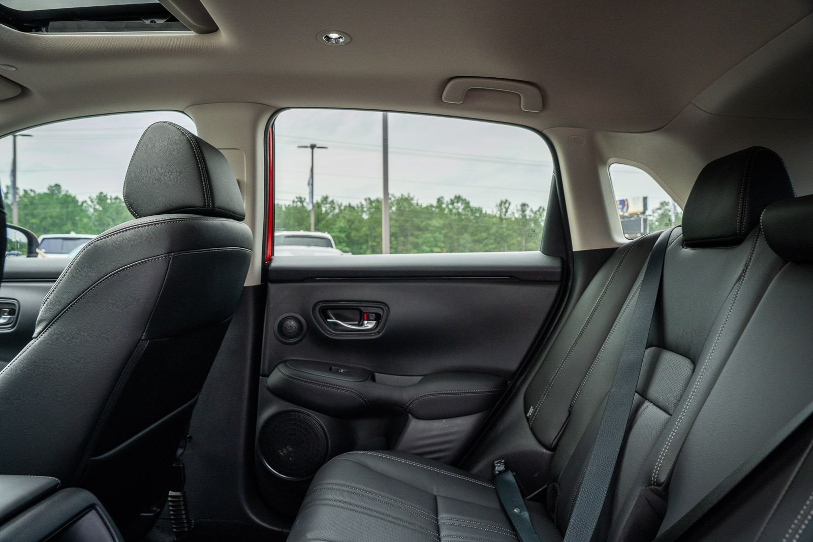 2025 Honda HR-V EX-L - Photo 21