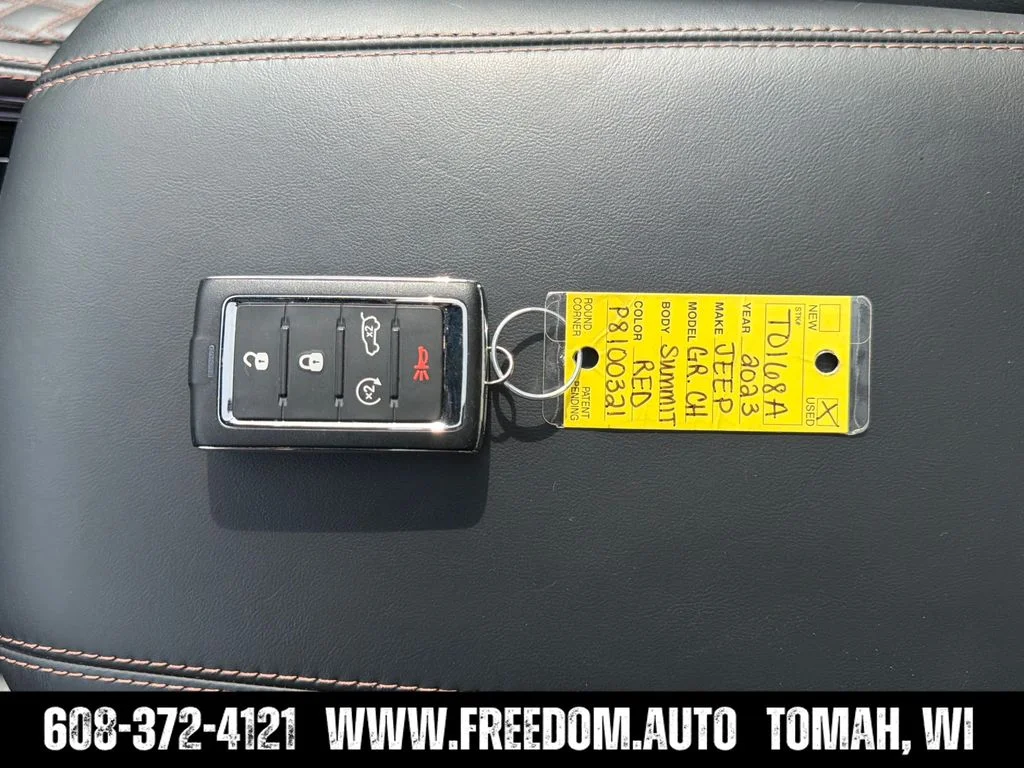 Used 2023 Velvet Red Pearlcoat Jeep Summit image 29