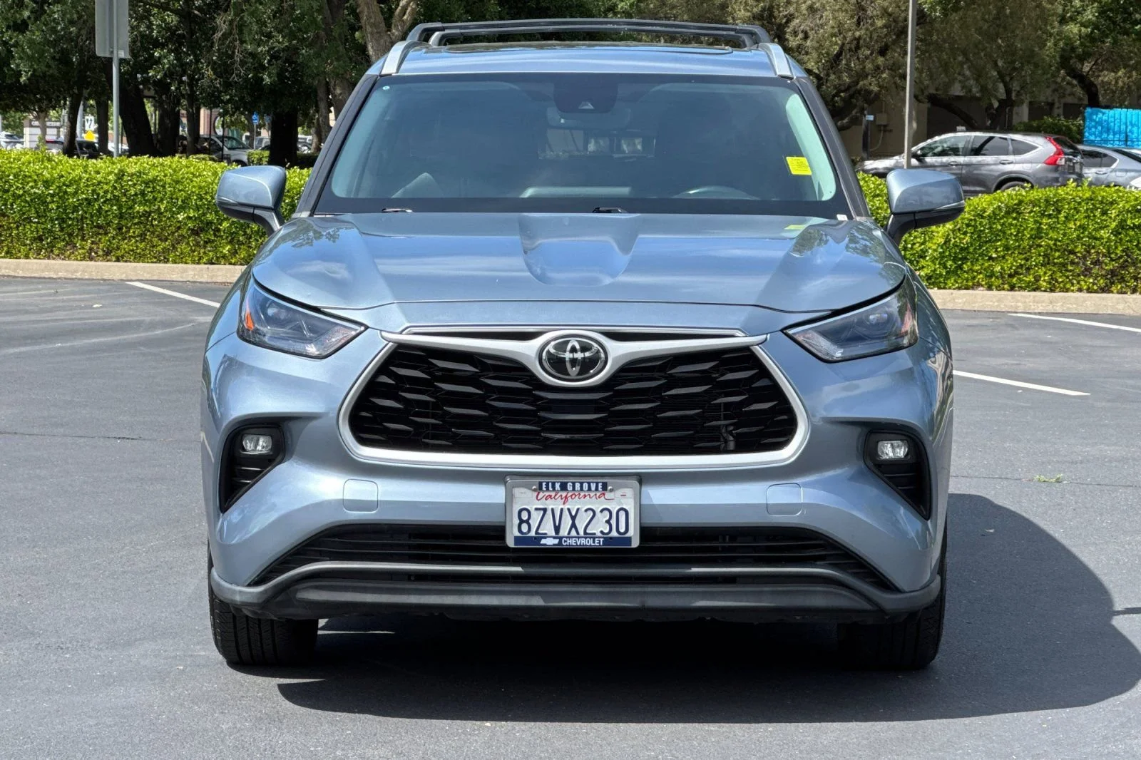 Used 2022 Moon Dust Toyota XLE image 8