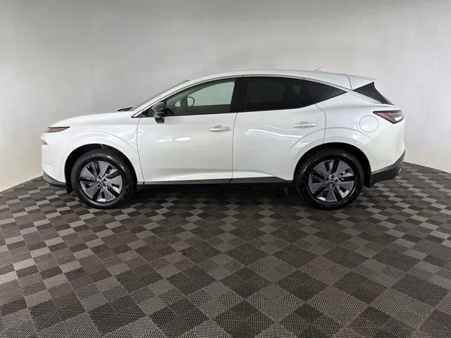 Used 2025 White Nissan SL image 8