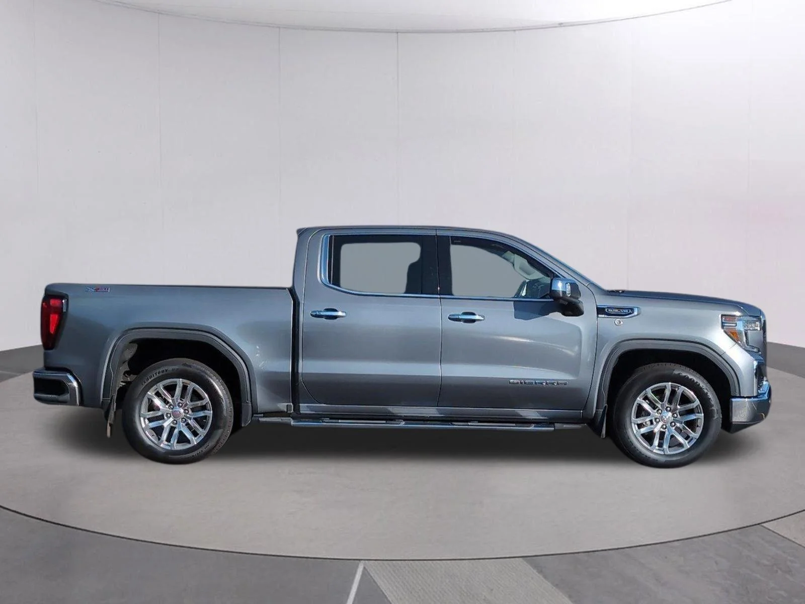 Used 2019 SATIN STEEL METALLIC GMC SLT image 10
