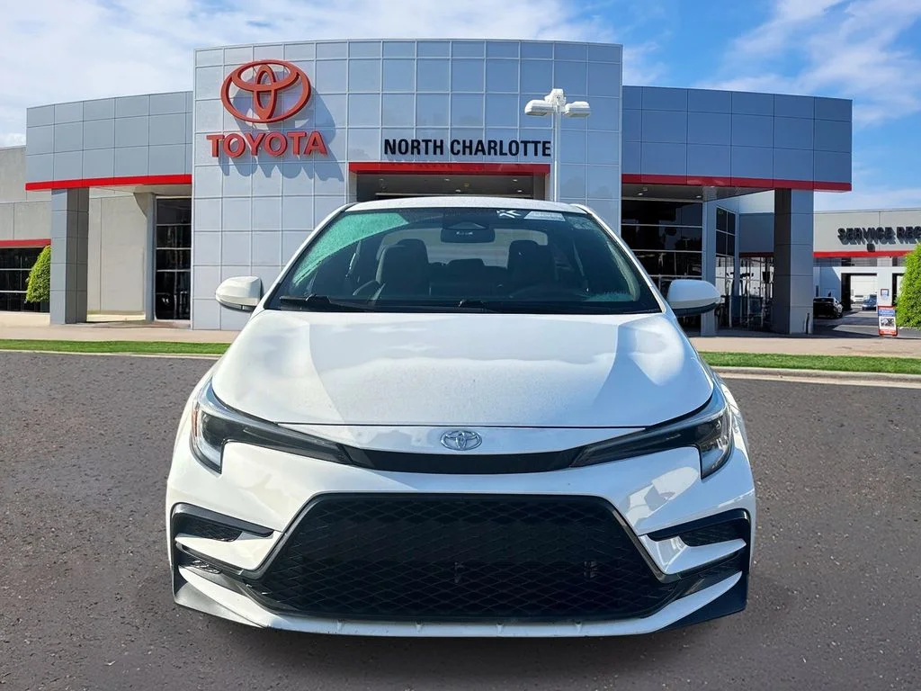 Used 2023 White Toyota SE image 3