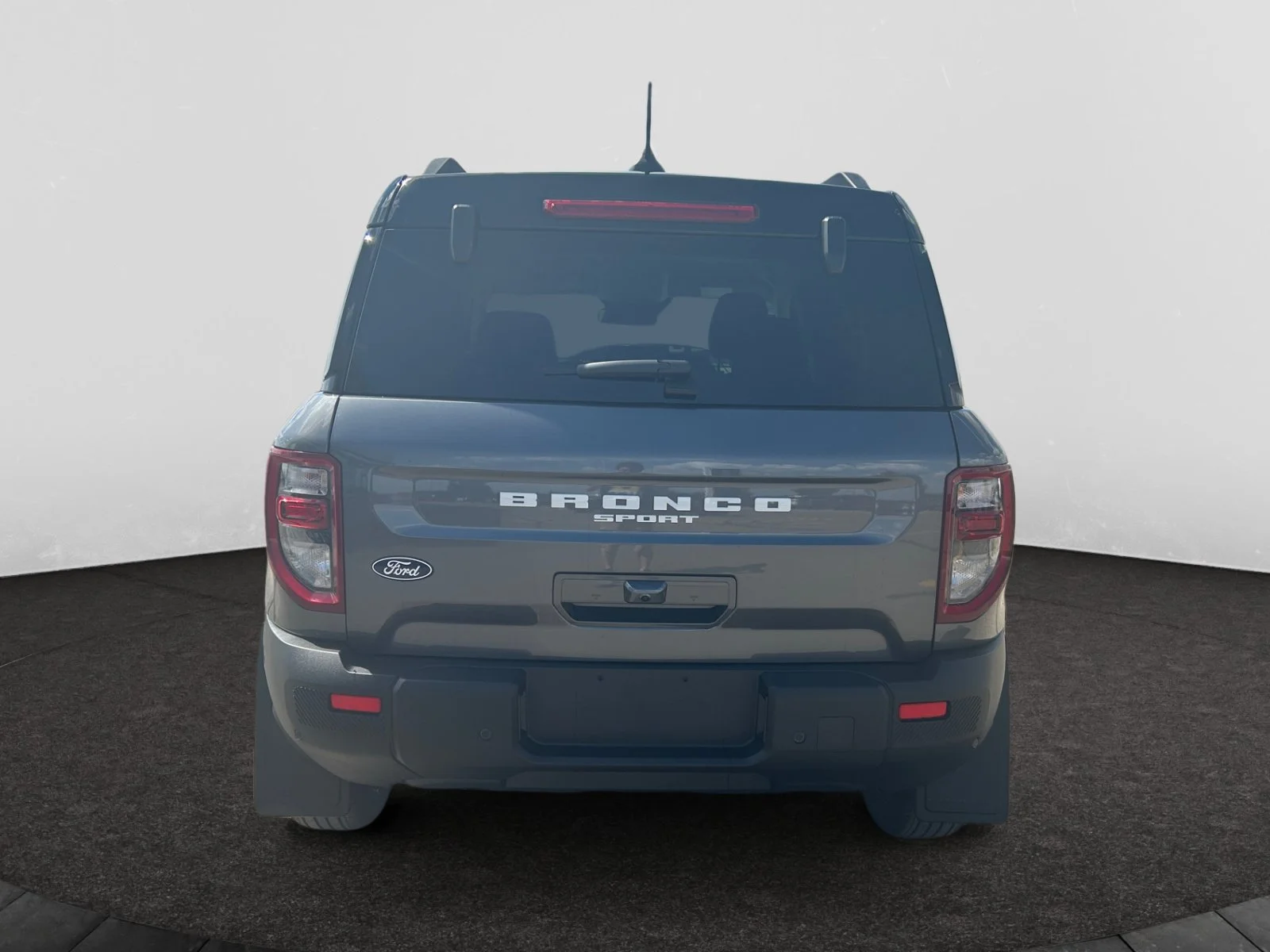 New 2026 Carbonized Grey Metallic Ford Outer Banks image 4