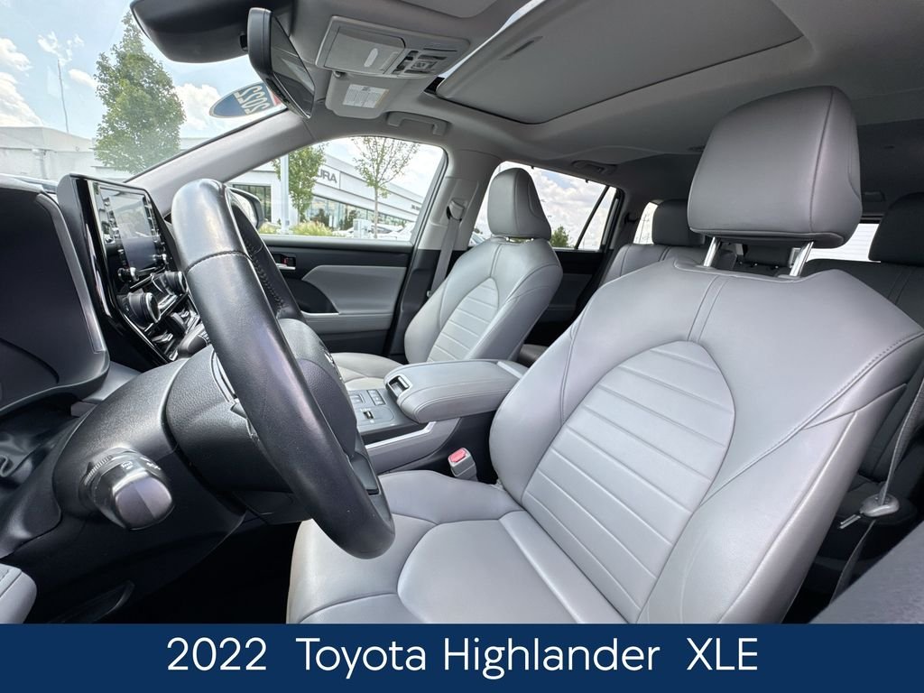 Used 2022 Silver Toyota XLE image 15