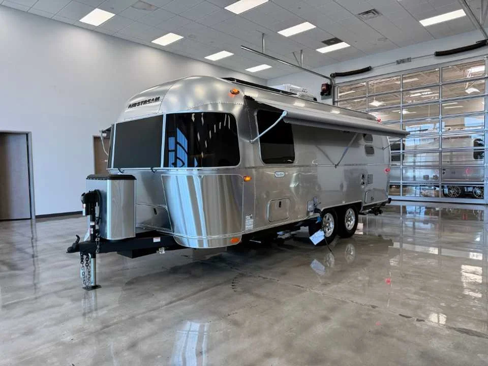 New 2026 SILVER AIRSTREAM  image 9