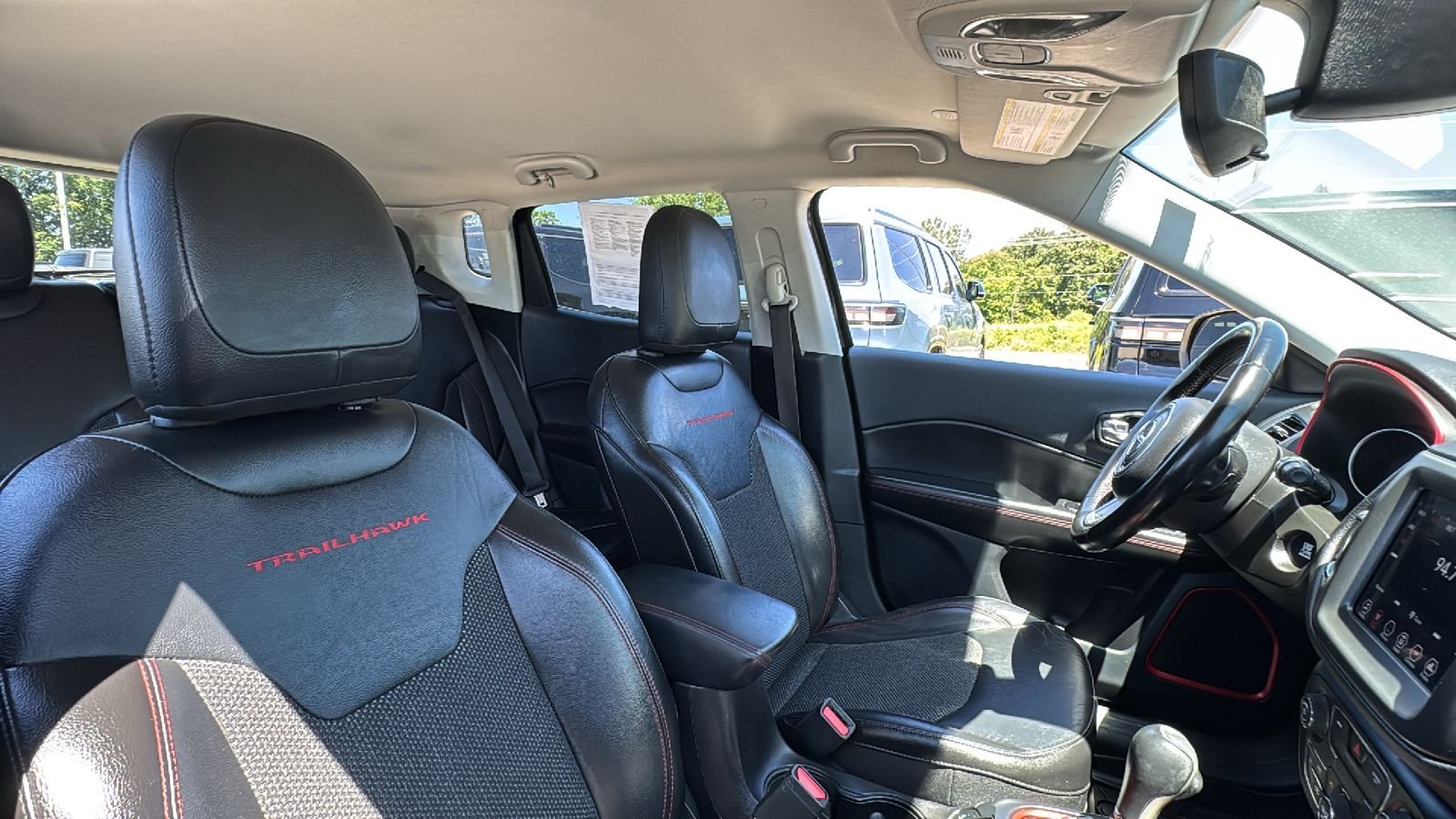Used 2020 Black Jeep Trailhawk image 18