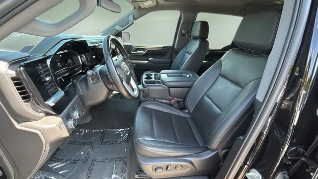 Used 2025 Black GMC SLT image 18