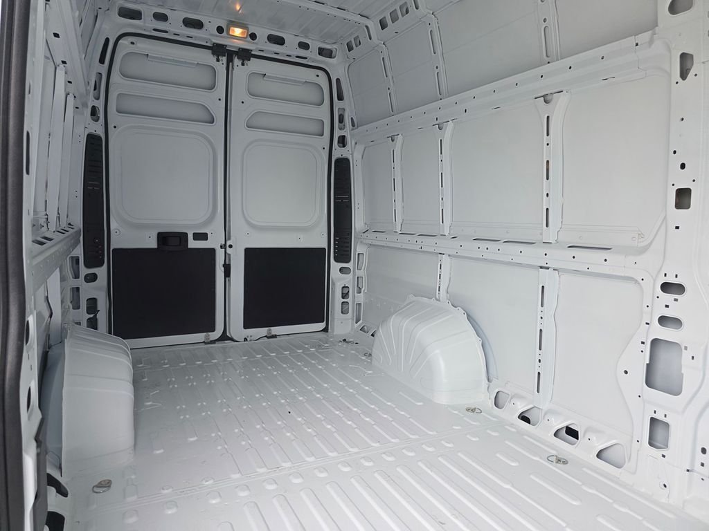 New 2026 Bright White Clear-Coat Exterior Paint RAM Super High Roof image 11