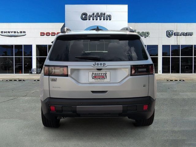 New 2026 Silver Zynith Clearcoat Jeep  image 8