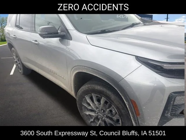 Used 2025 Gray Chevrolet LT image 6