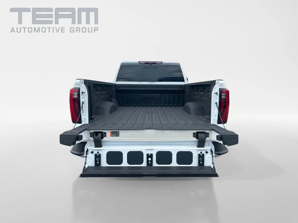 2025 GMC Sierra 2500HD SLT - Photo 13