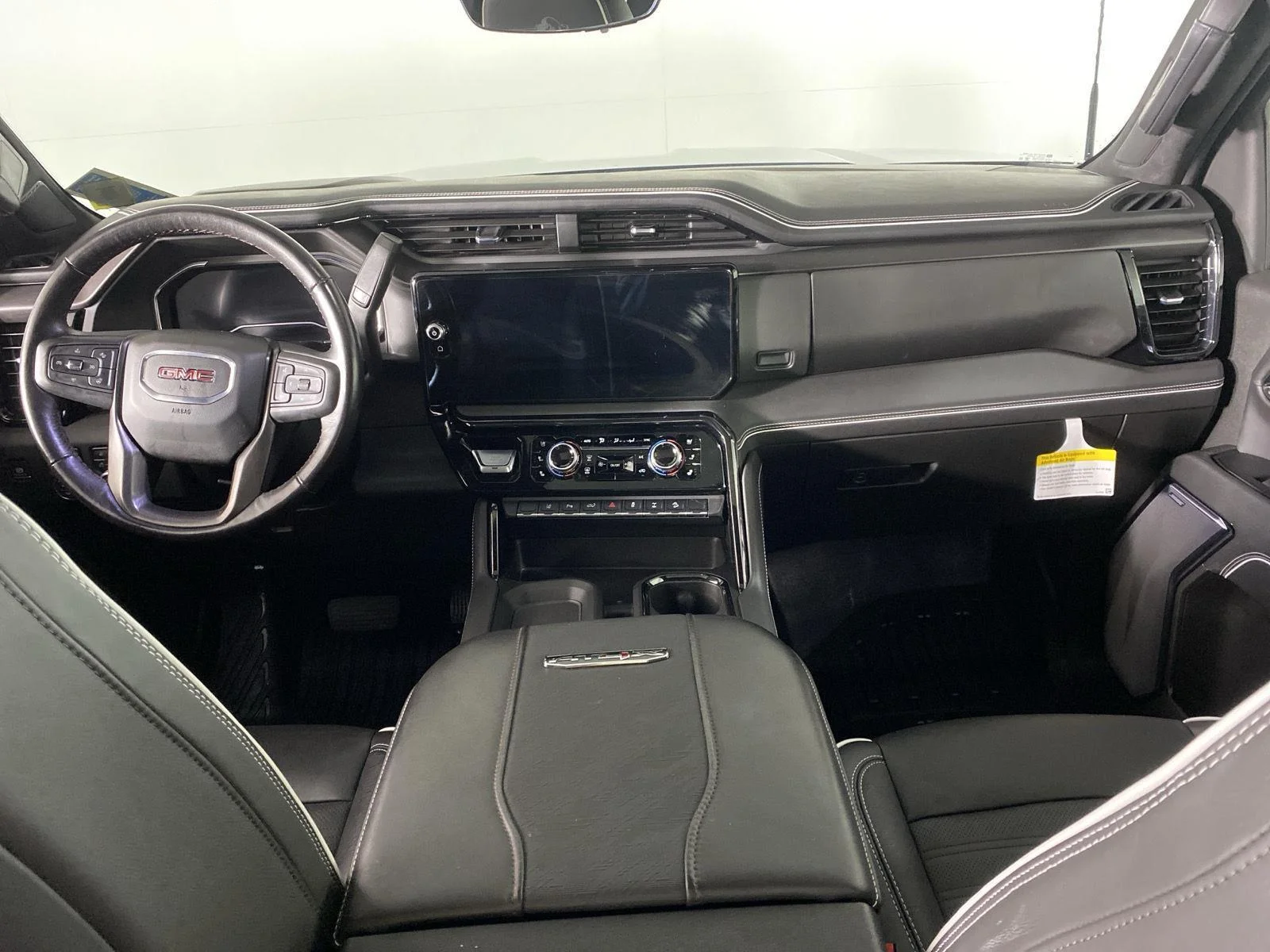 Used 2025 Onyx Black GMC AT4X image 28