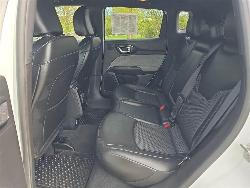 Certified Used 2025 White Jeep Latitude image 17