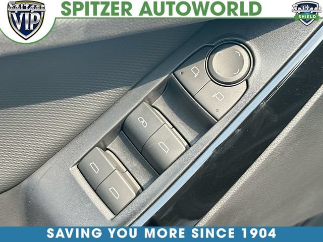 New 2027 Mosaic Black Metallic Chevrolet LT image 24