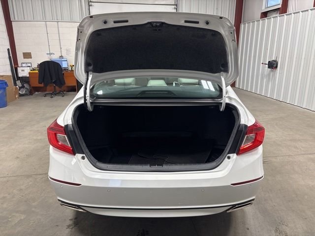 Used 2018 Platinum White Pearl Honda Touring 2.0T image 19