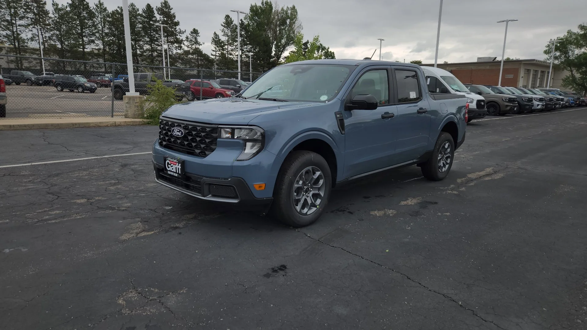 New 2026 Azure Gray Metallic Tri-Coat Ford XLT image 2